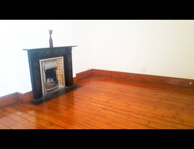 4 bed property to rent in WOODSTOCK